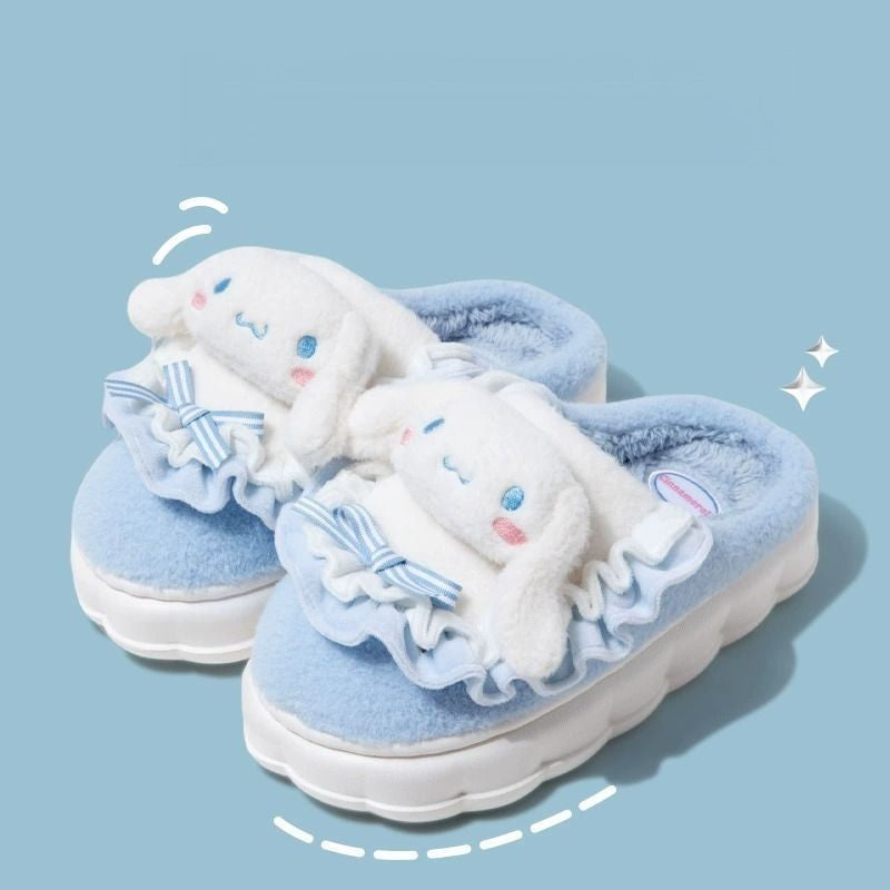 Pantoufles douces Hello Kitty et Melody